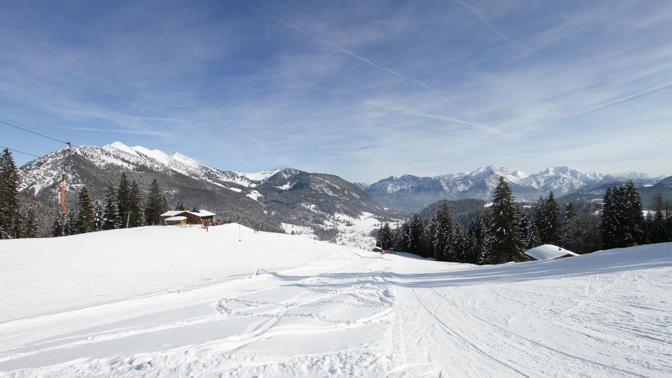 heutal-wildalm-schnee-winter-jausenstation-essen-tourenskistammtisch
